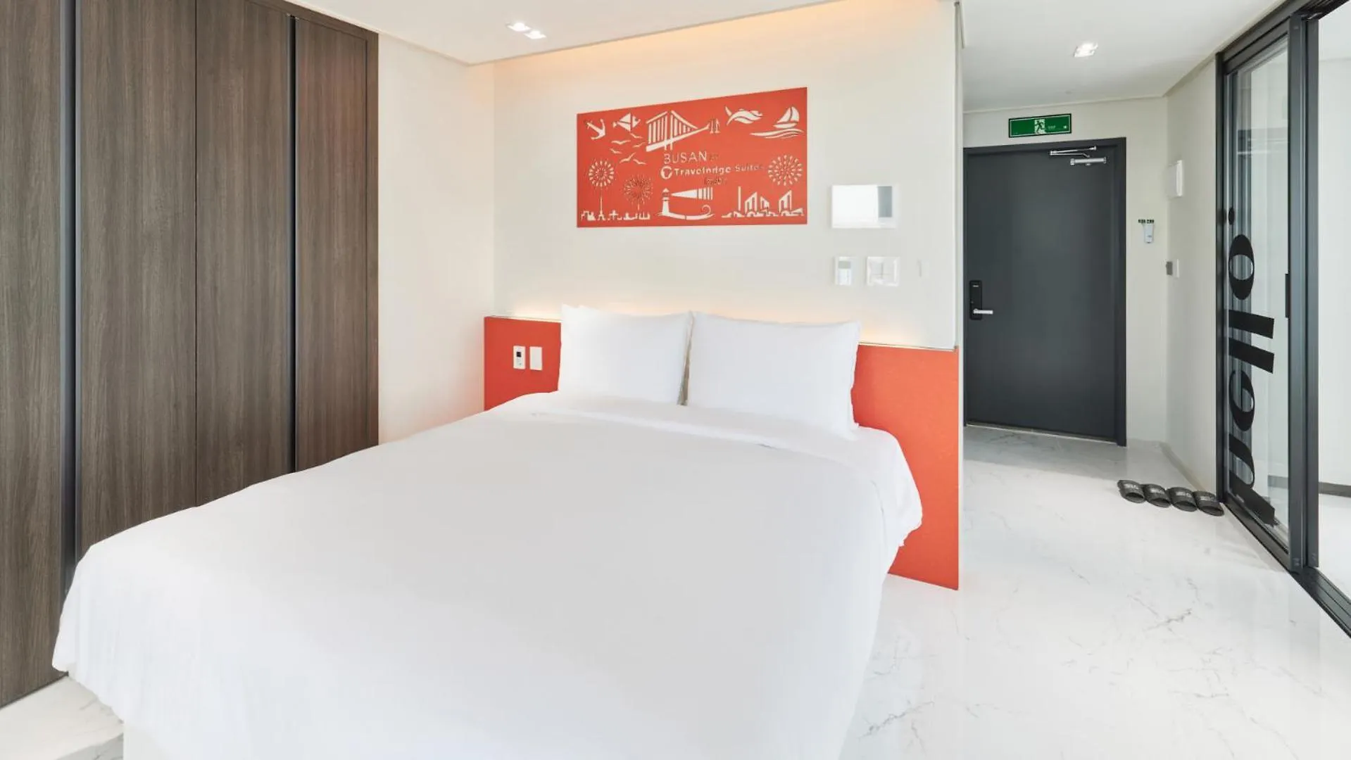 Travelodge Suites Busan Centum 4*,