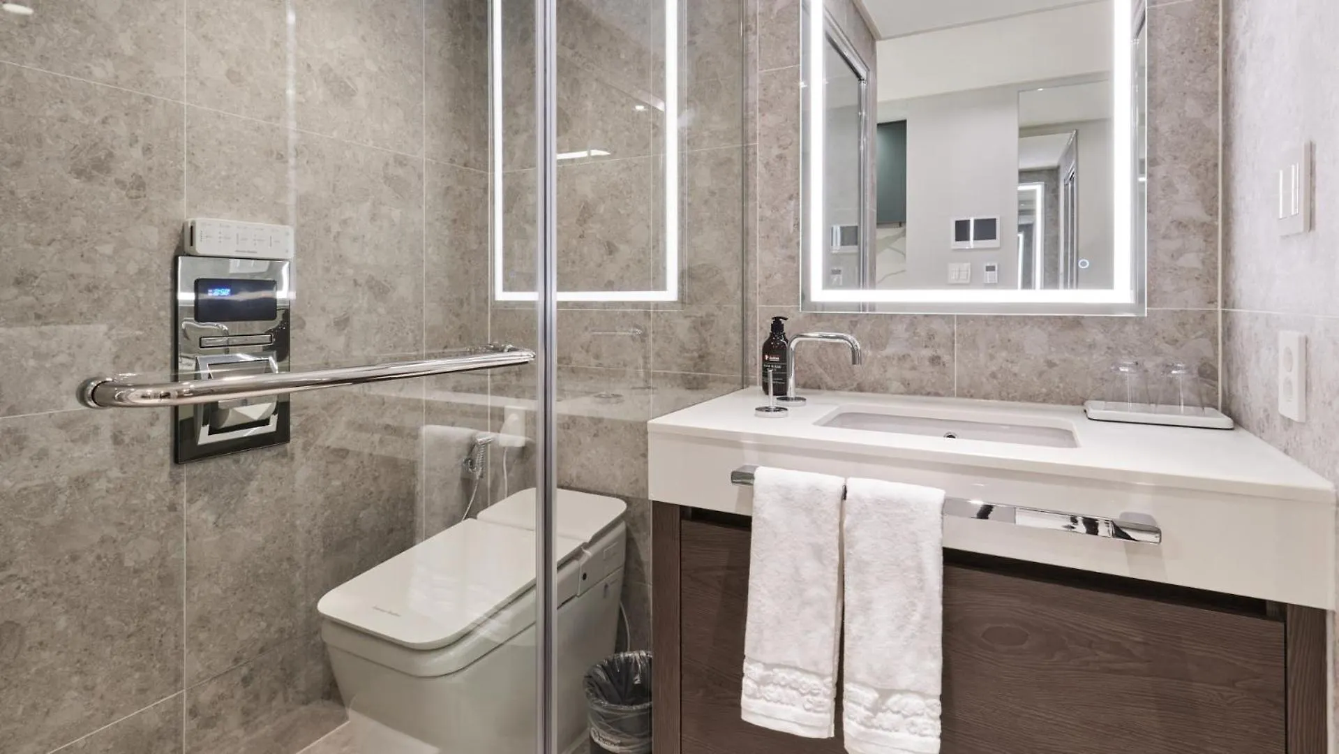 Hotel Travelodge Suites Busan Centum